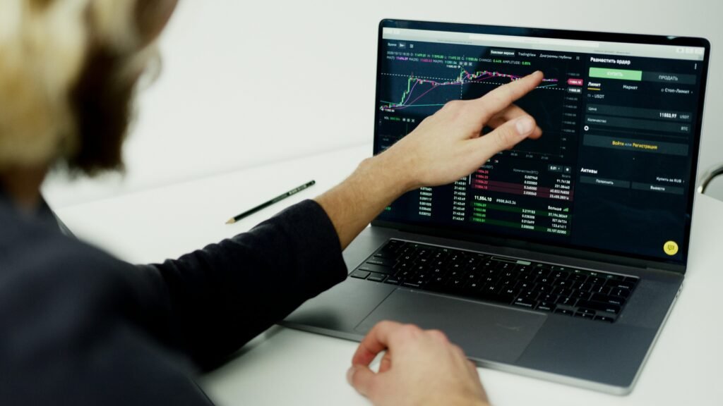 API de Perfil de Investidor, Análise de Perfil de Investidor, Anbima, investimentos personalizados, perfil de risco, API de investimentos, ferramentas financeiras.